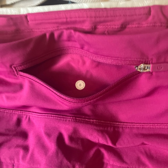 NWT Lululemon Speed Up High Rise Shorts 4", Sz 6, Magenta Purple - Picture 7 of 7